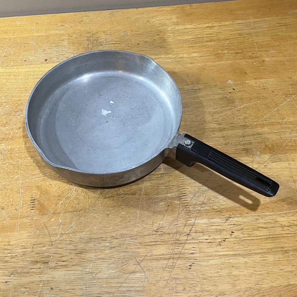 Vtg GHC Magnalite 4508 Skillet 9.75 Inch Cast Aluminum Frying Pan USA MCM Retro